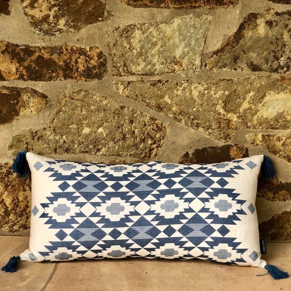 Yuma Star Printed Hug pillow - Picture 1 of 3